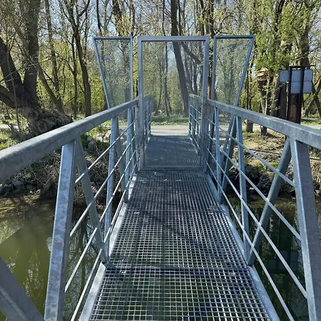 Sunset Hausbot Bratislava