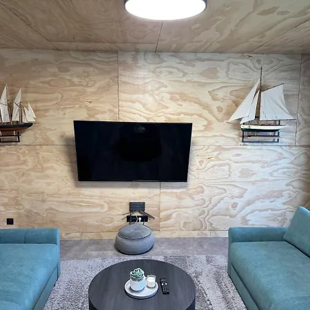 Sunset Hausbot Botel Bratislava