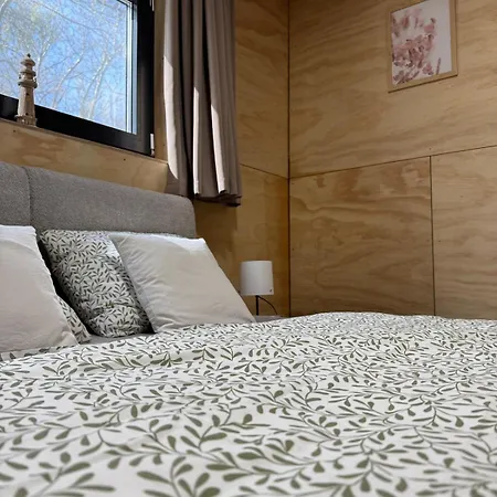 Sunset Hausbot 船屋