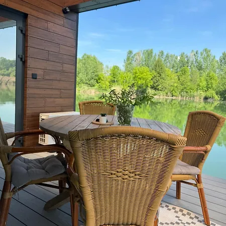 船屋 Sunset Hausbot 布拉迪斯拉发